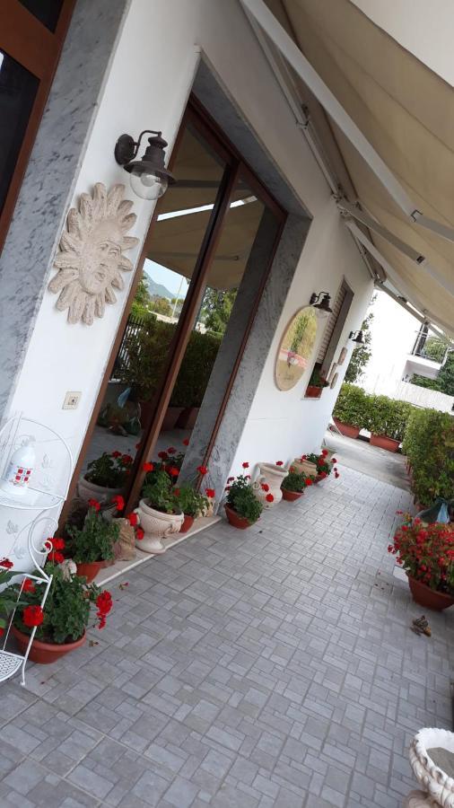 Hotel Locanda Ermes Capaccio Exterior foto