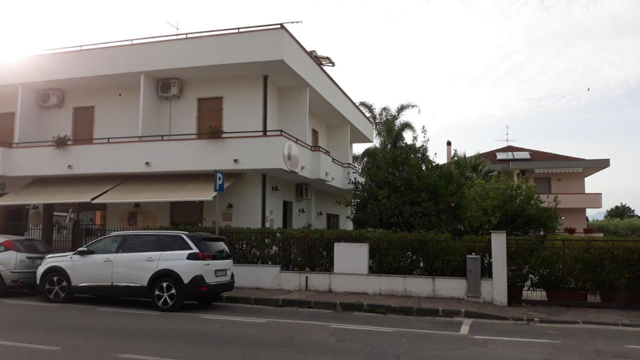 Hotel Locanda Ermes Capaccio Exterior foto